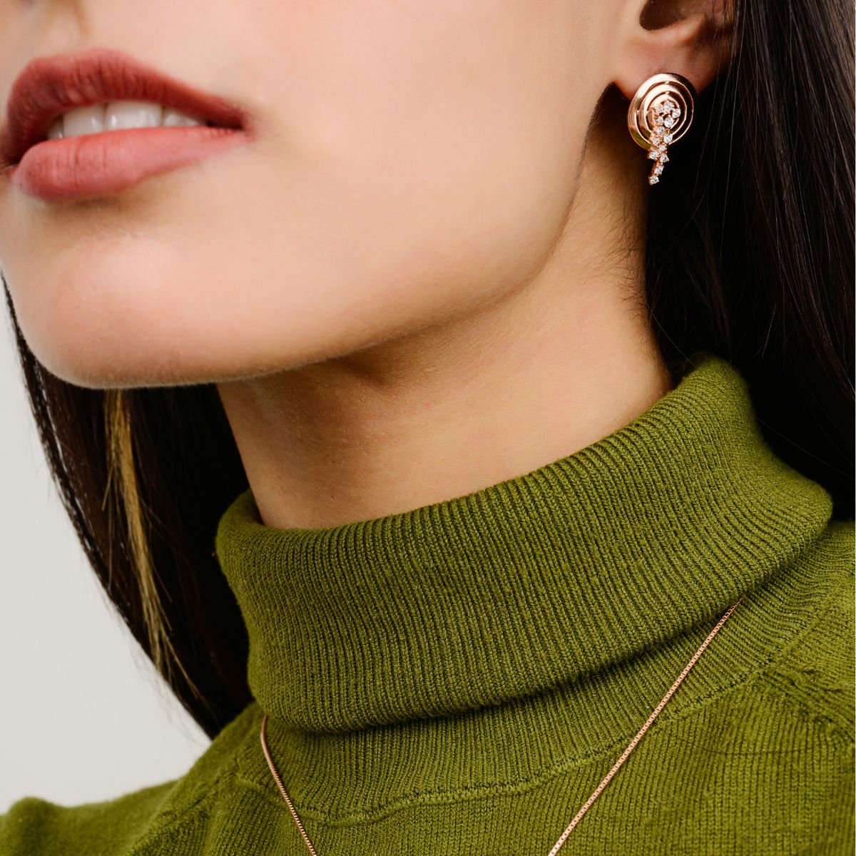 Rose gold Spiral Circle Pendant with Earrings