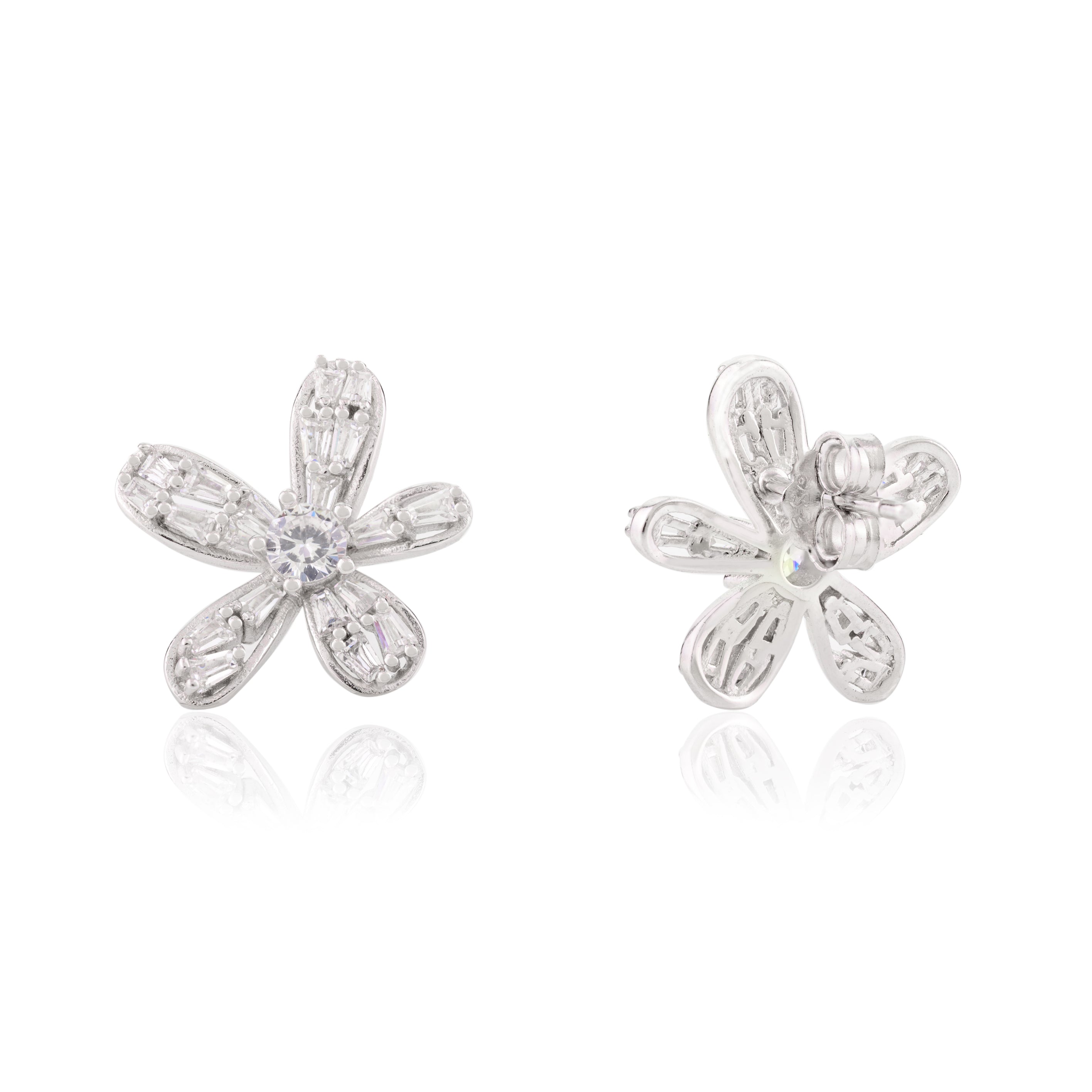 925 Silver CZ Diamonds Flower Stud Earrings