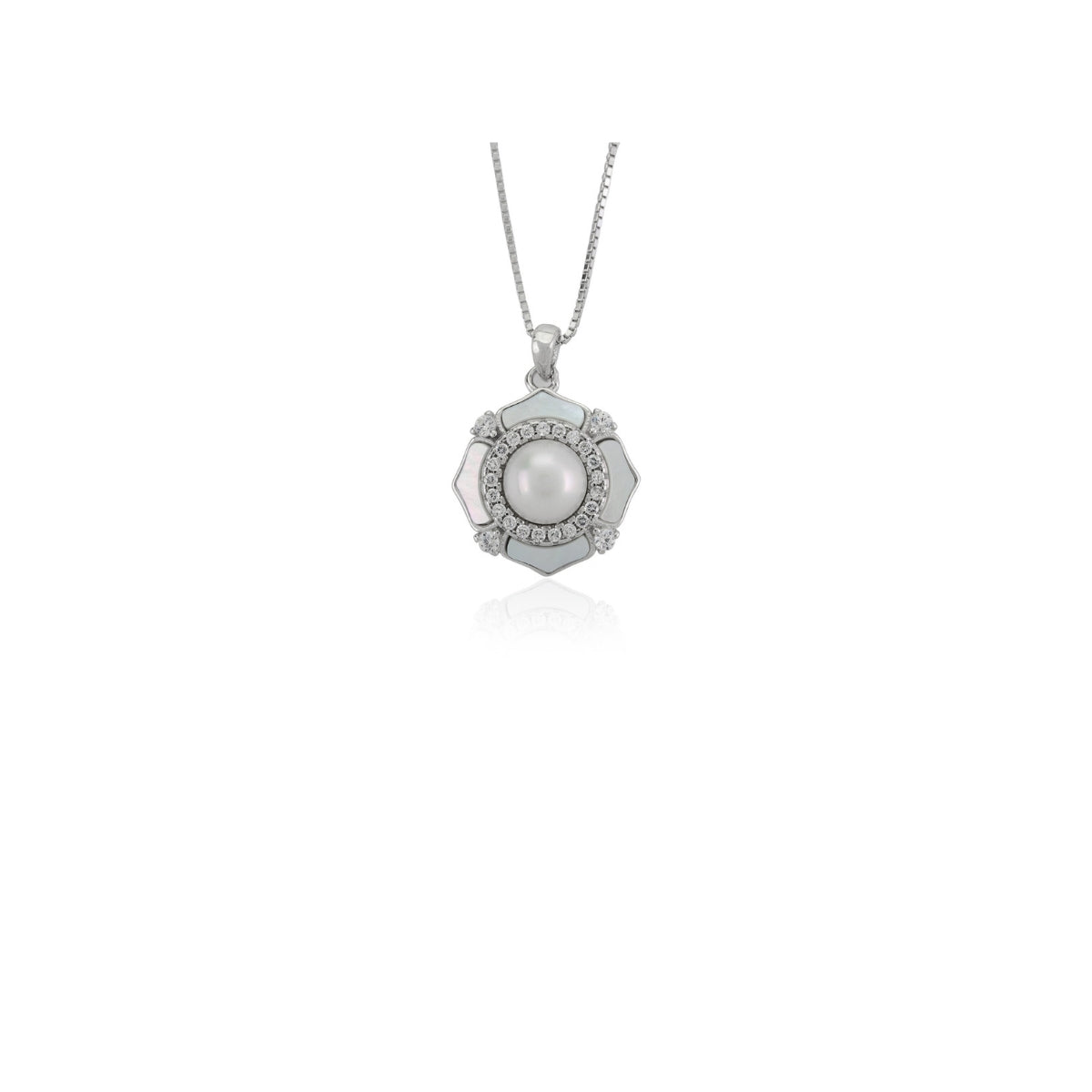 Beautiful Freshwater Pearl Flower Pendant Necklace in 925 Silver