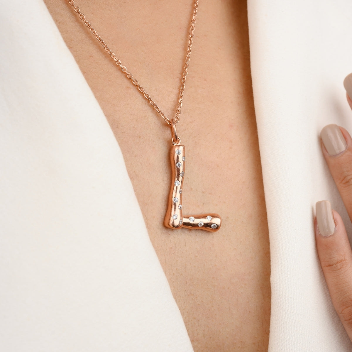 L Alphabet Pendant Necklace