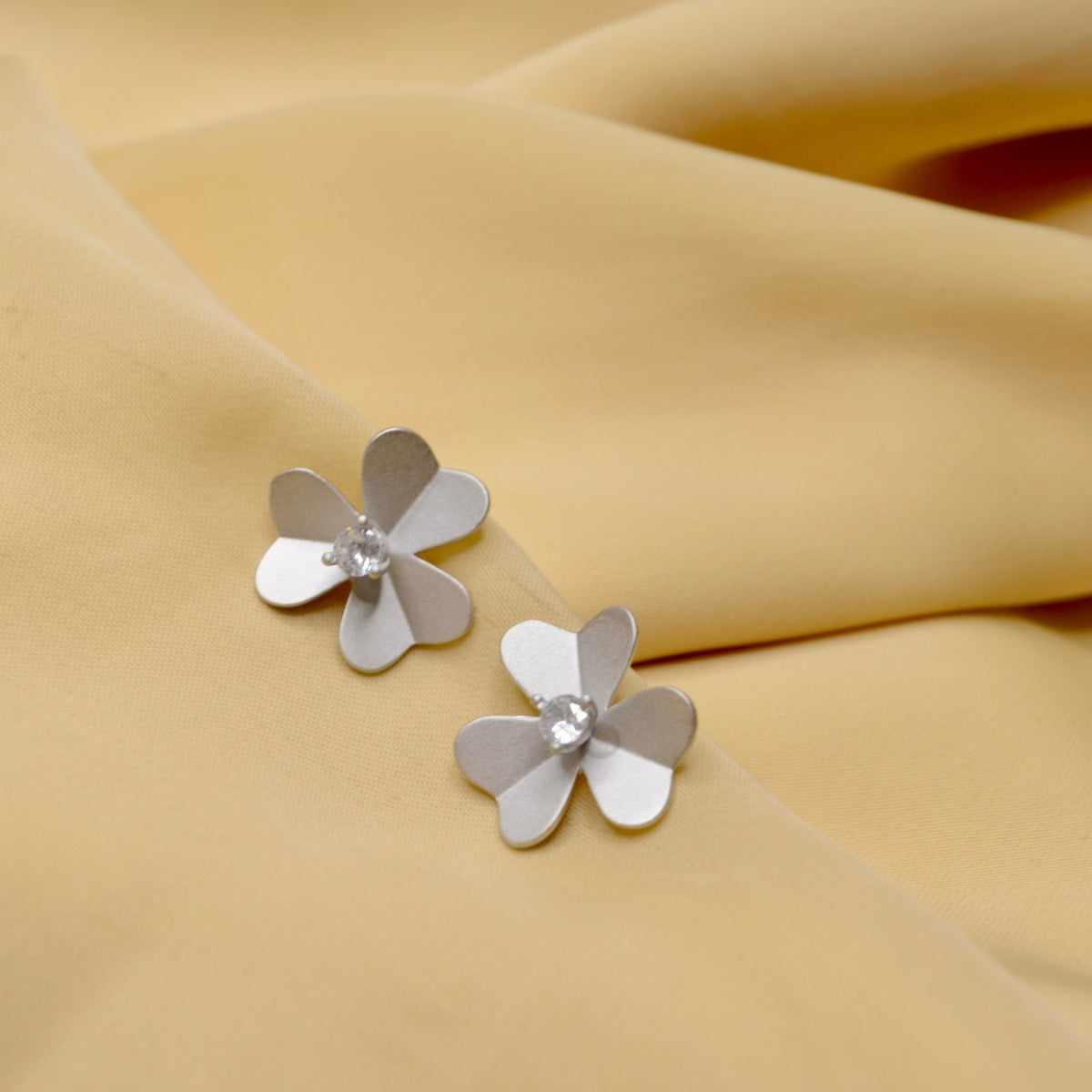 Dainty Flower Charm Necklace Set with Earrings in 925 Silver