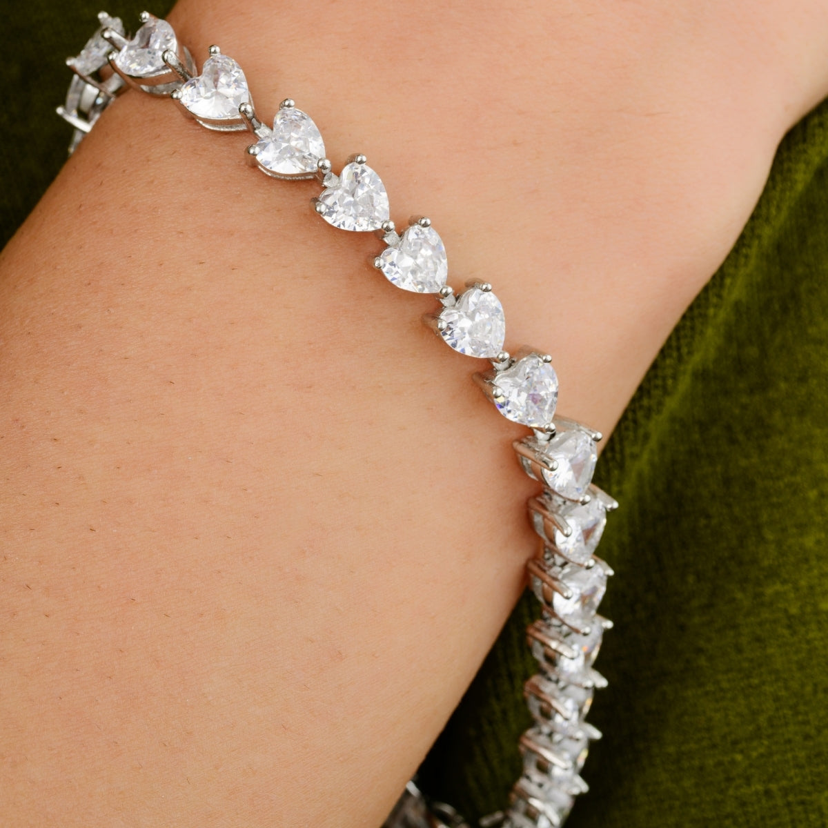 Heart Shaped Cz Diamonds Silver Tennis Bracelet for Women