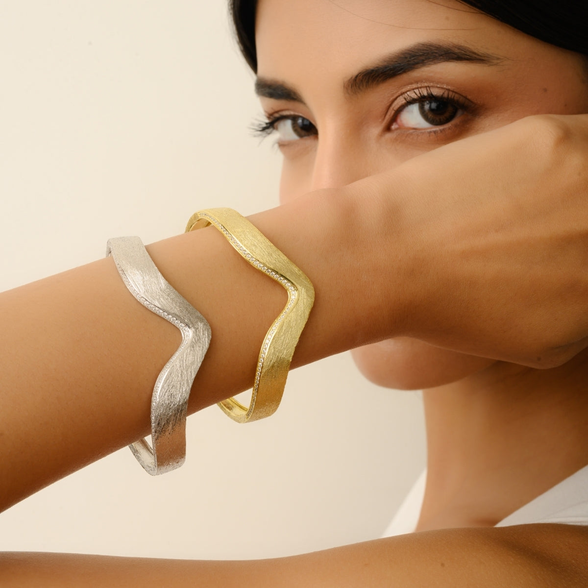 White Gold Matte Finish Chunky Bracelet