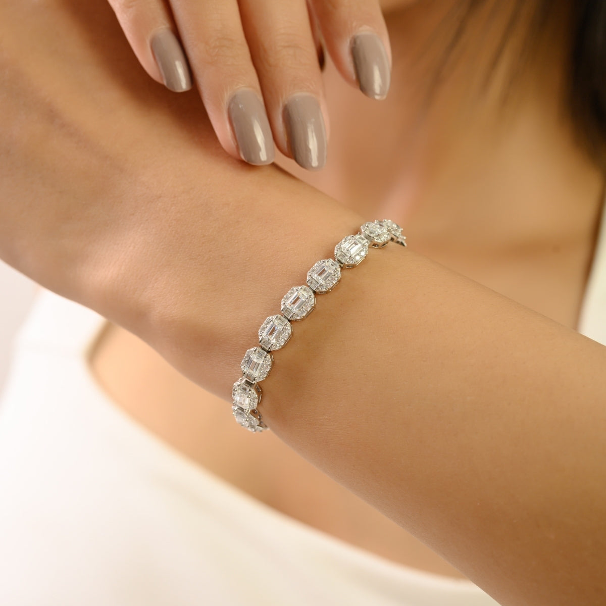 925 Sterling Silver Brilliant Round White CZ Halo Tennis Bracelet