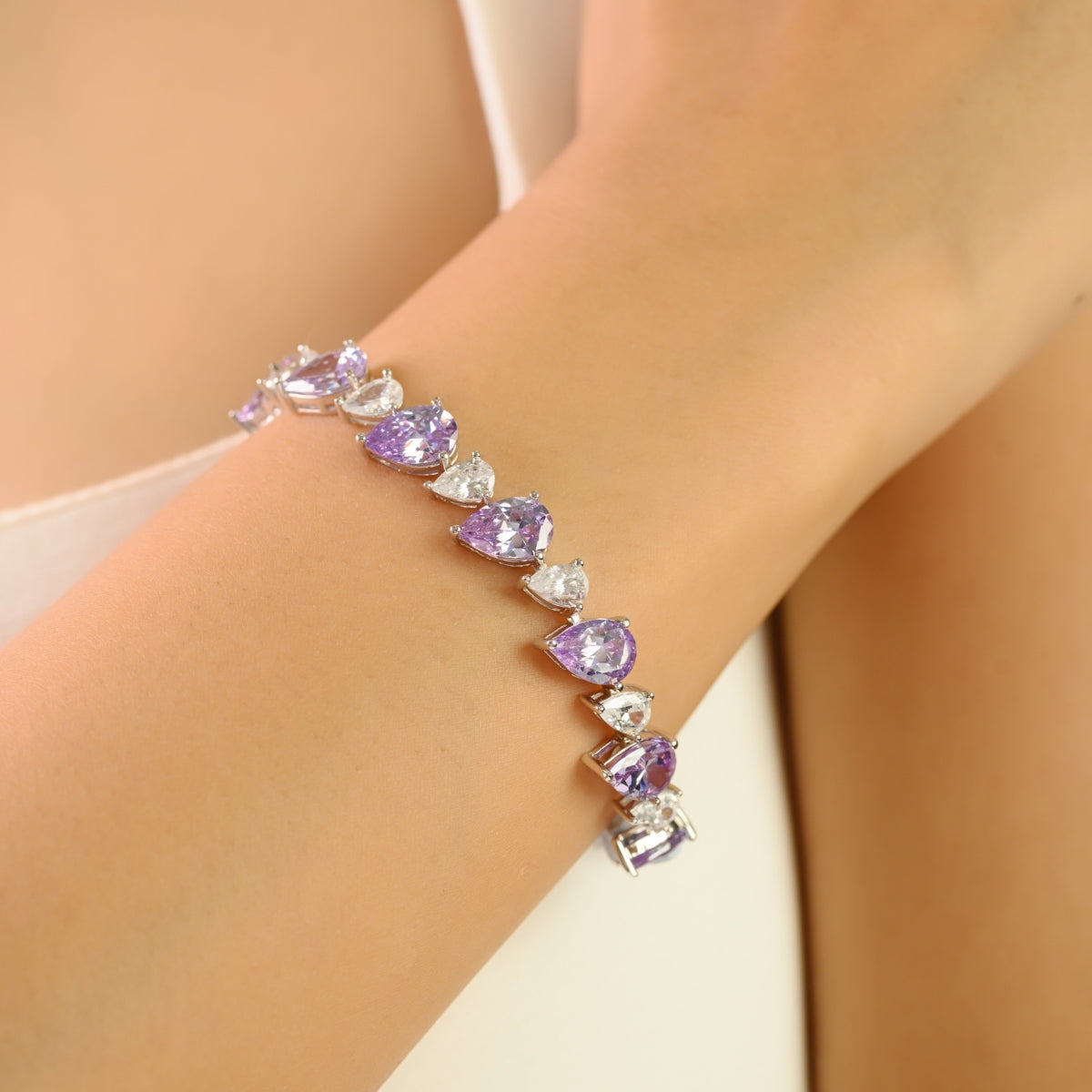 925 Sterling Silver Brilliant Pear Cut White and Purple CZ Tennis Bracelet