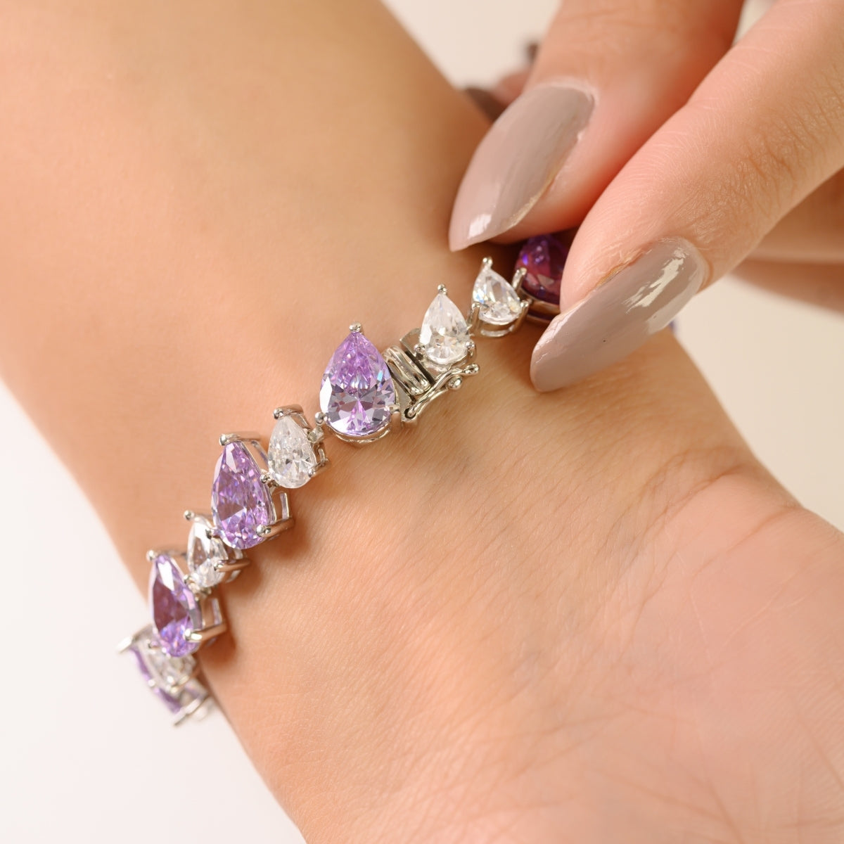 925 Sterling Silver Brilliant Pear Cut White and Purple CZ Tennis Bracelet