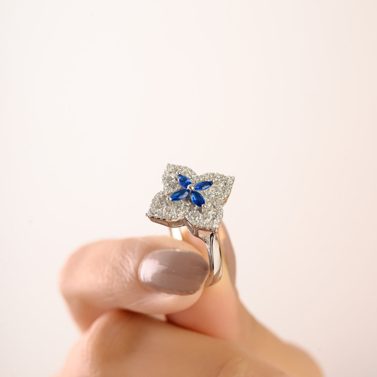 Nature Inspired Floral Minimalist Silver Ring - Blue