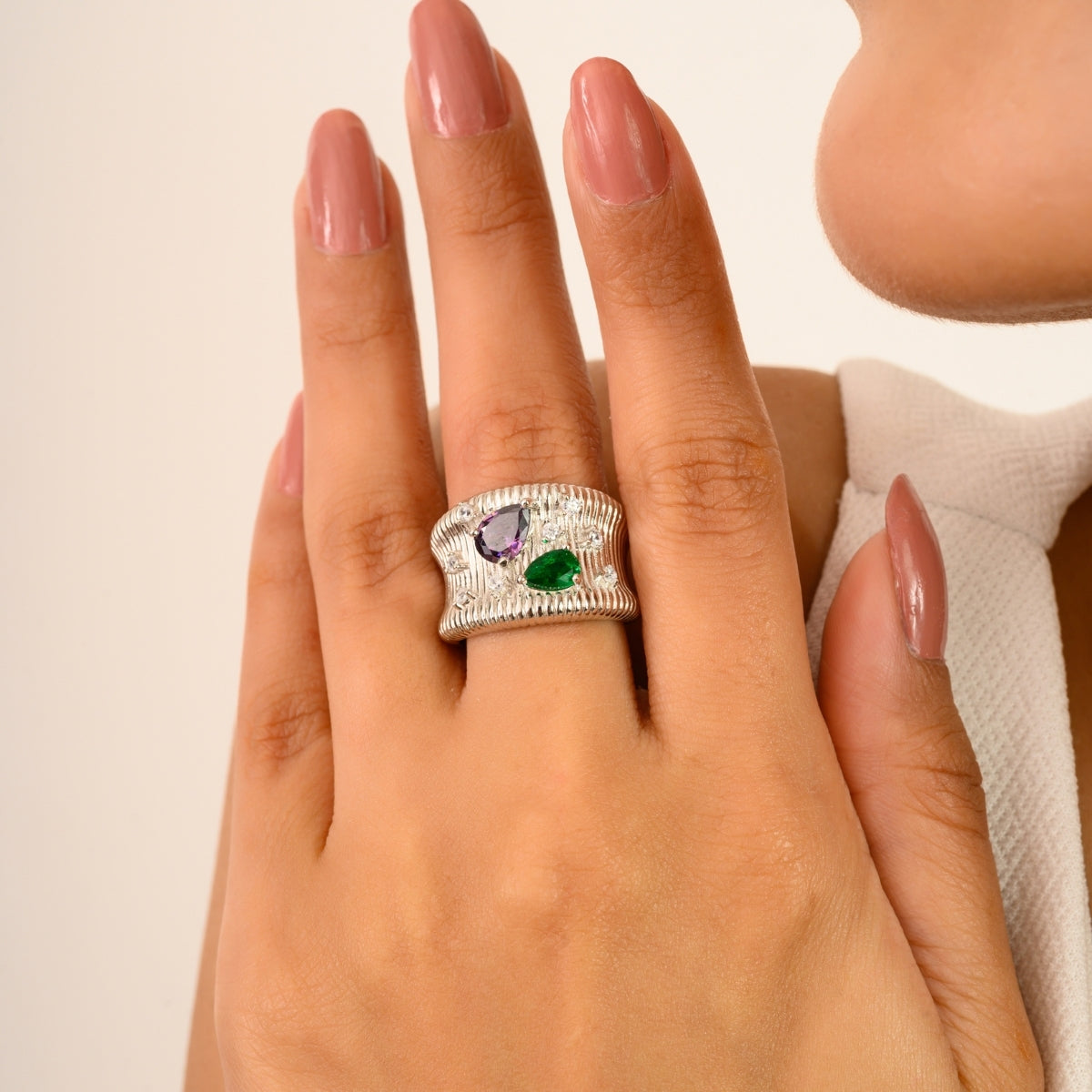 925 Sterling Silver White Ribbed Ring with Colourful Diamond