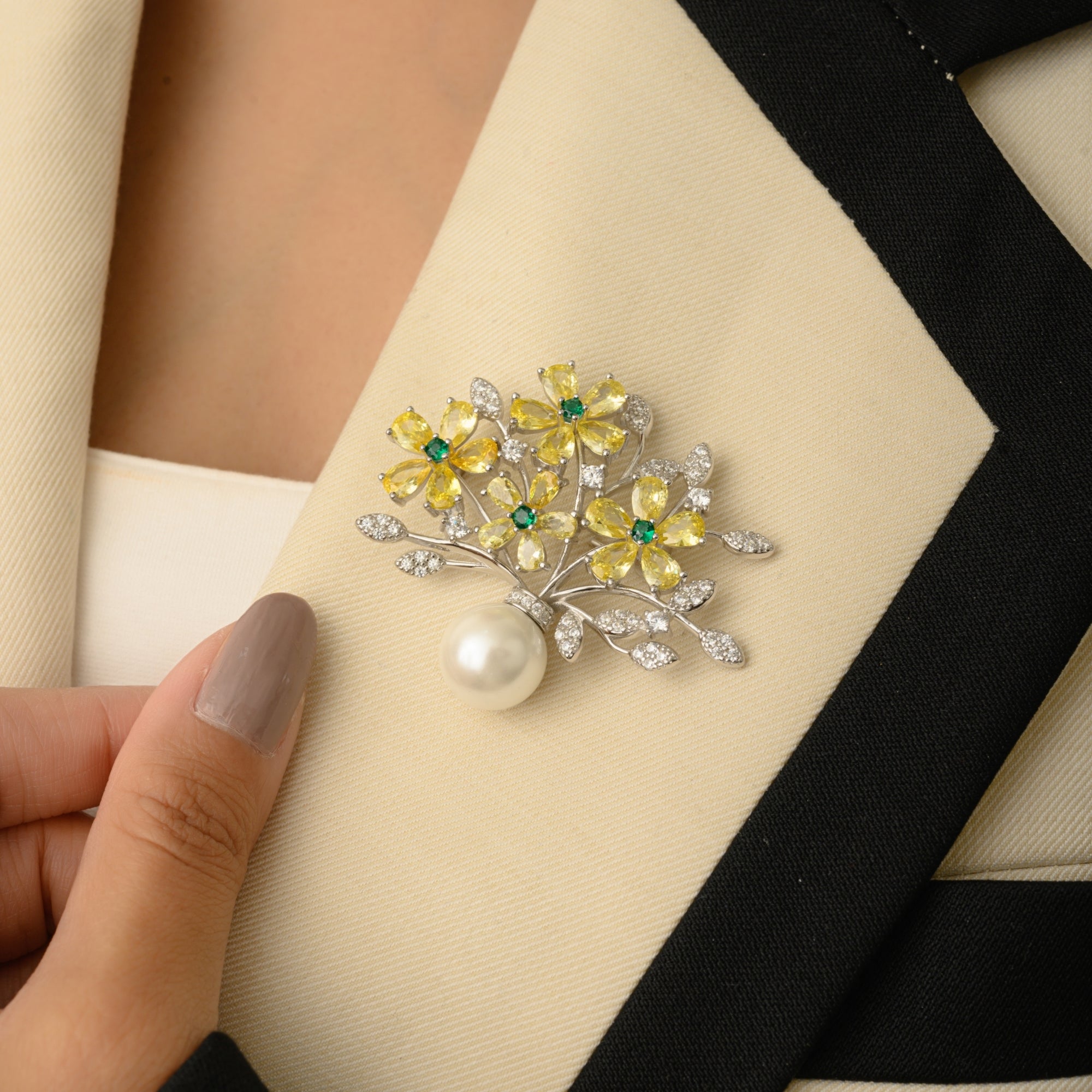 Flower Badge Brooch Pin in 925 Silver with Pearl and Colorful CZ Diamonds