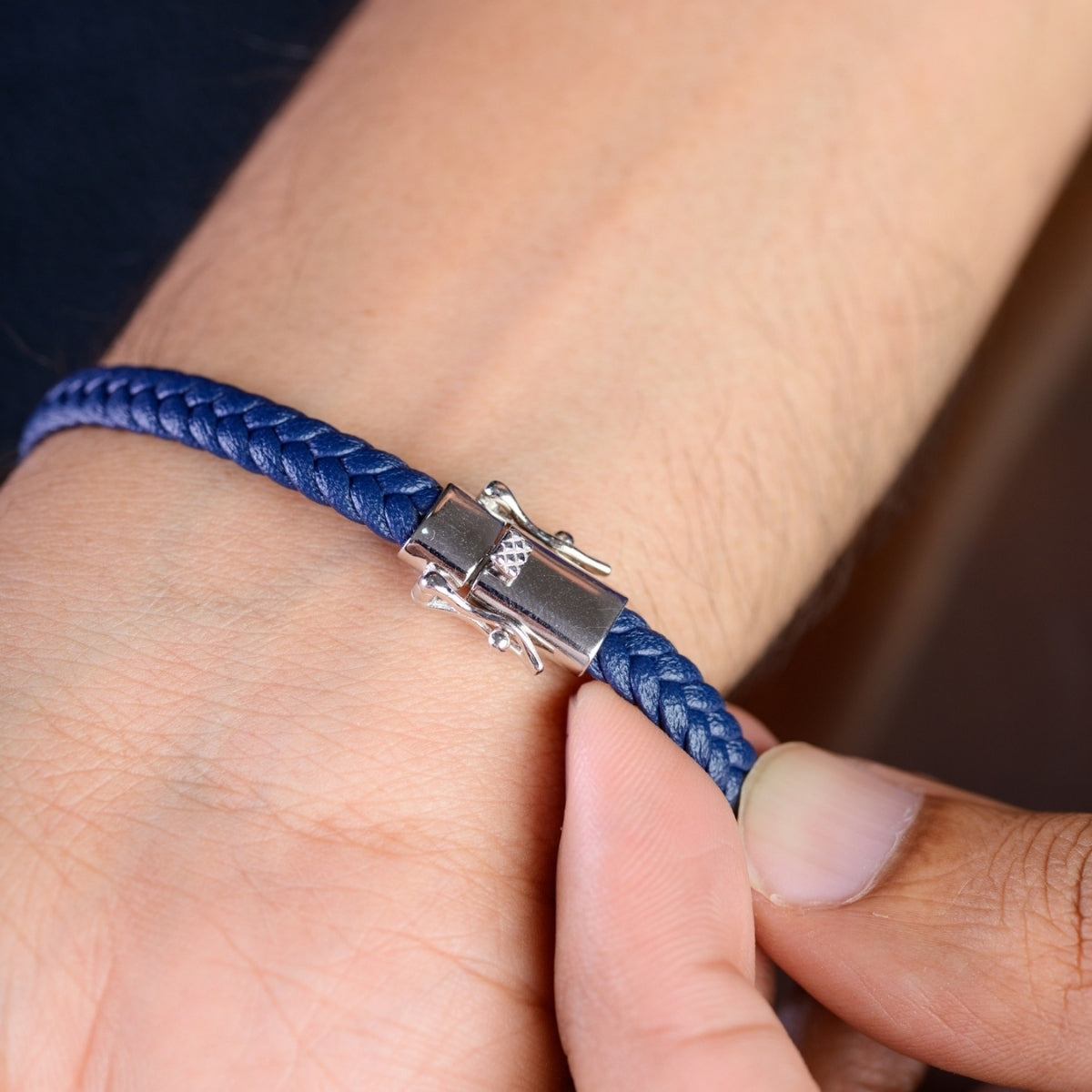 Silver Charm Braided Bracelet with Rope Pattern Design