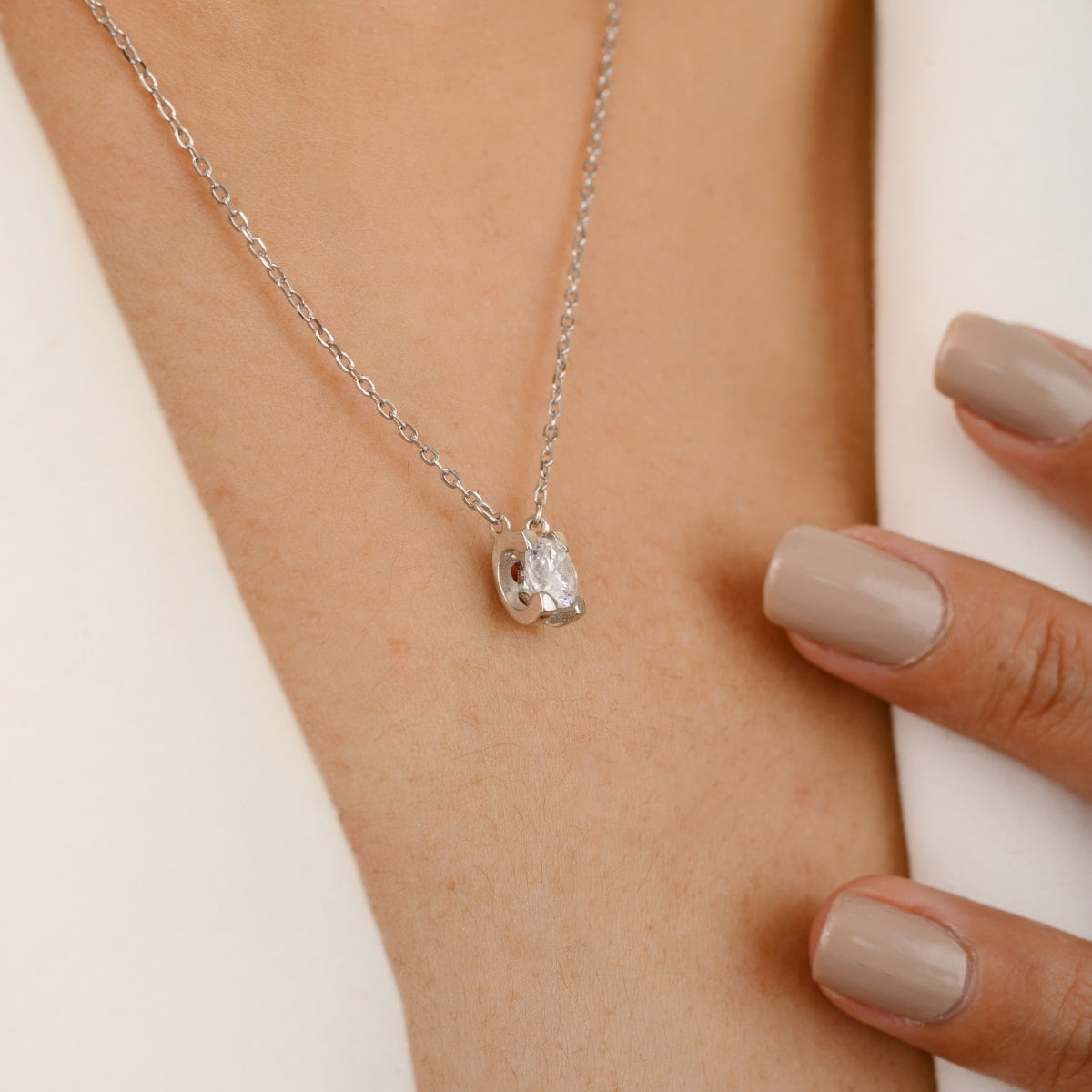 Solitaire diamond Dainty Necklace