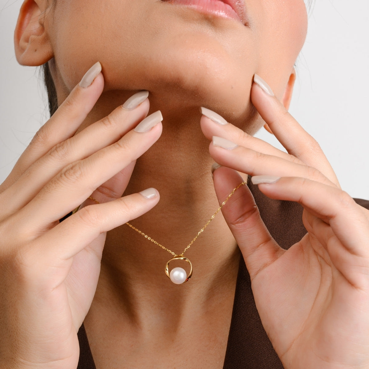Yellow gold Pearl Necklace