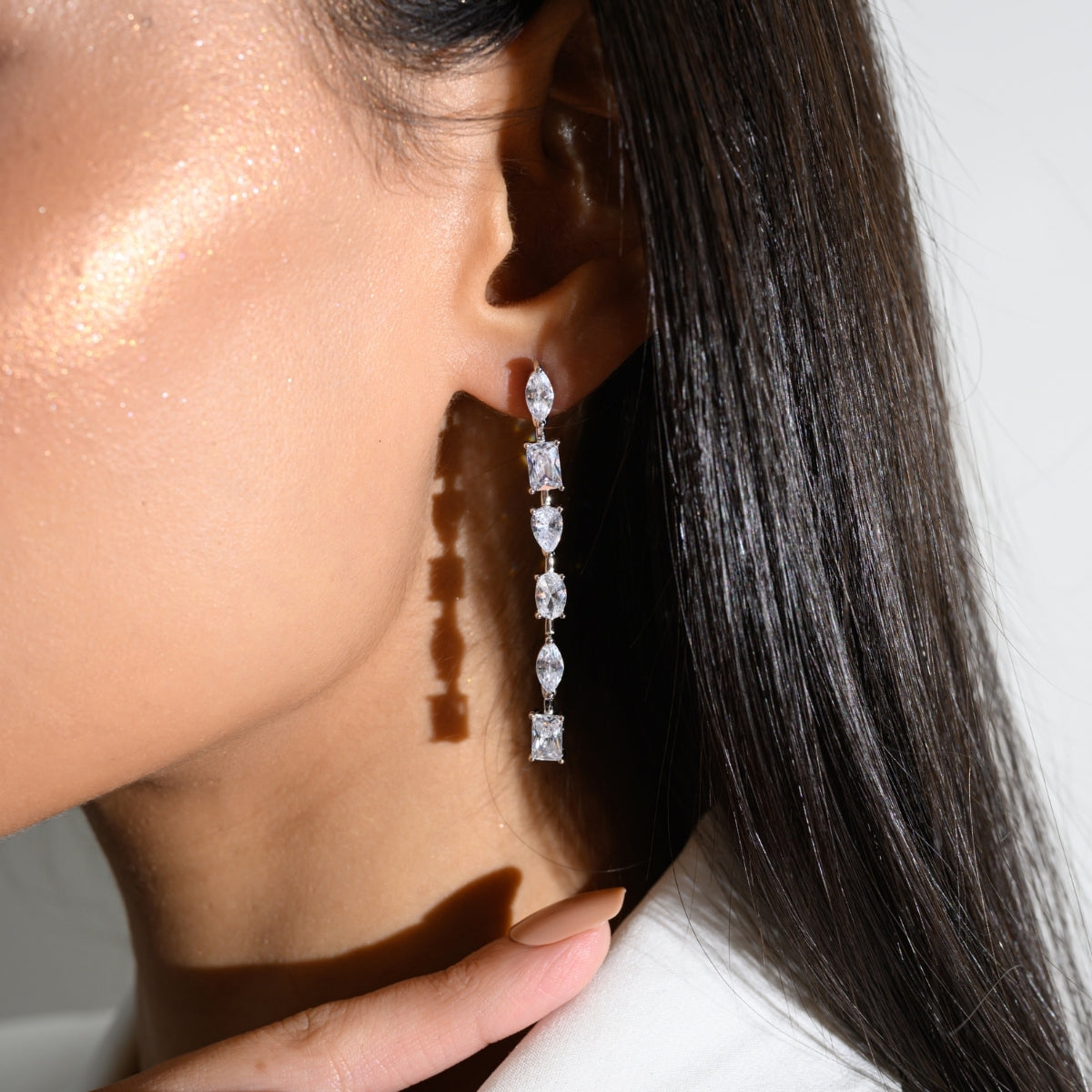 Linear Water Drops Cz Diamond Earrings in 925 Silver