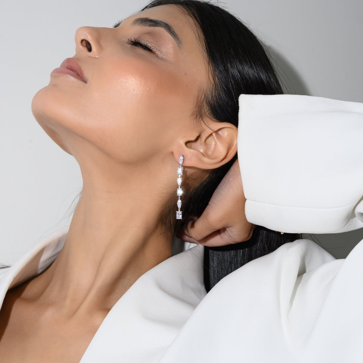 Linear Water Drops Cz Diamond Earrings in 925 Silver