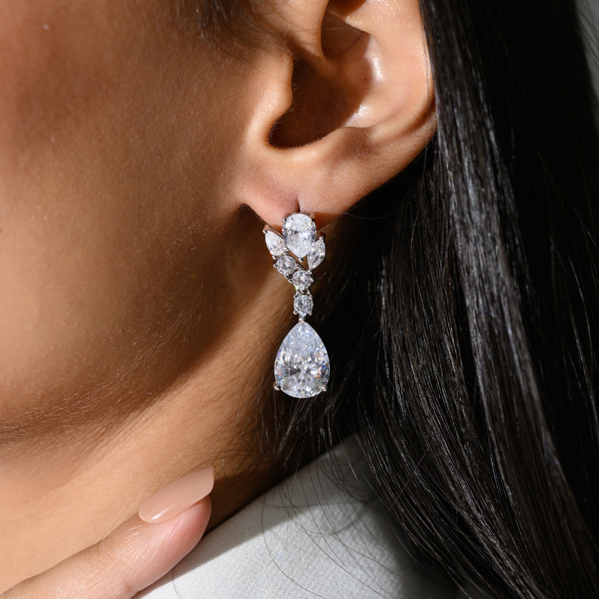 Elegant 925 Silver Tear Drop Earrings in White Gold & Rose Gold Finish