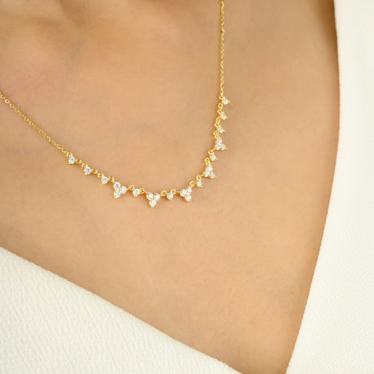 Elegant Yellow and White Gold Cz Diamond Cluster Necklace for Women