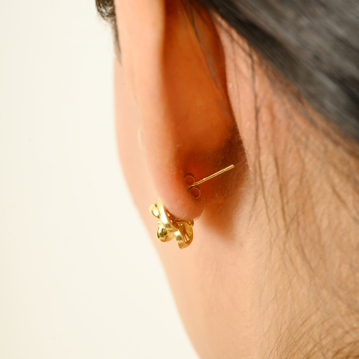 925 Silver CZ Diamond Flower Pendant Set with Earrings - White and Yellow Gold Finish