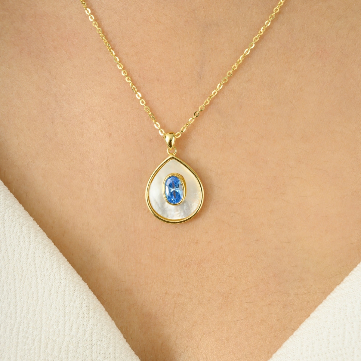 Yellow Gold Pear Drop Necklace for Women