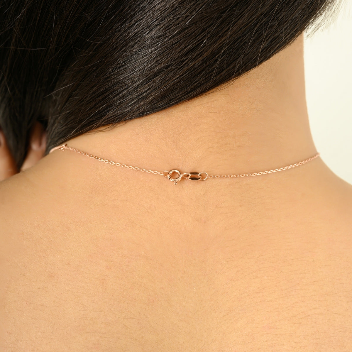 Dainty Rose Gold Pearl Necklace