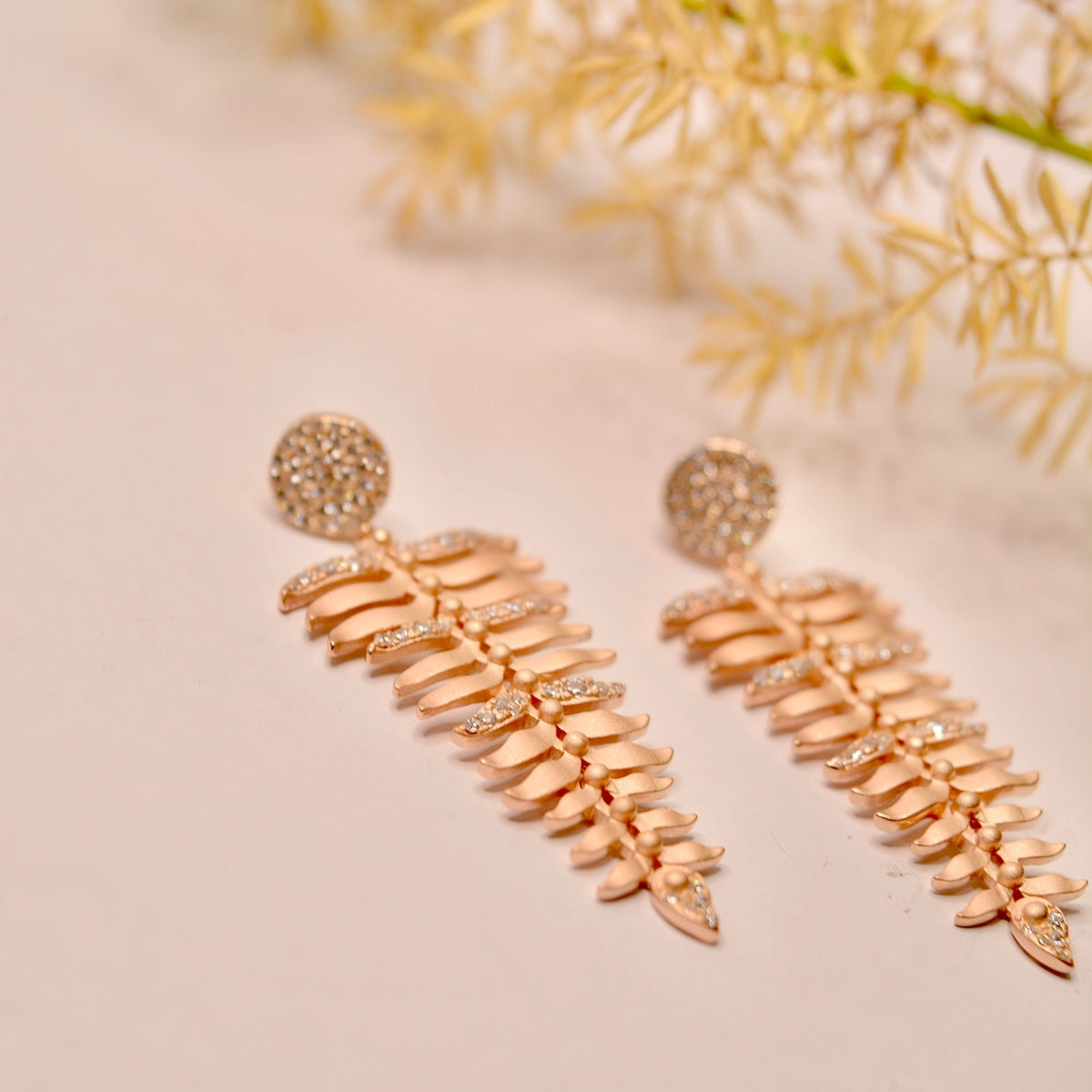 Stylish Rose Gold Leaf Pattern Pendant Charm with Earrings