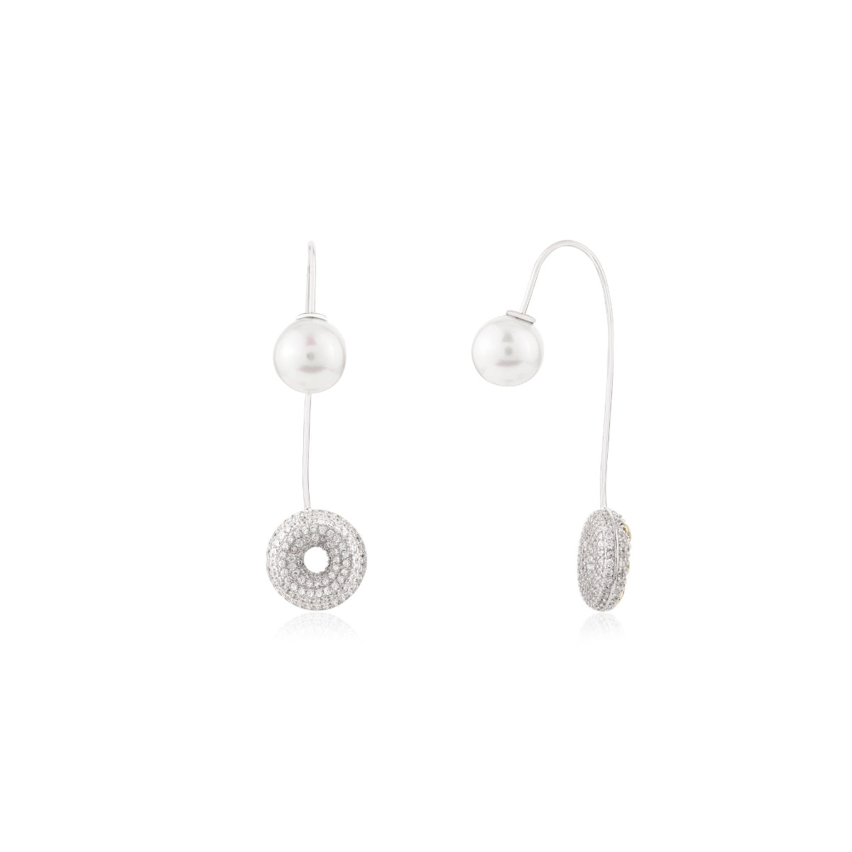 Trendy Freshwater Pearl Silver Ear Cuff