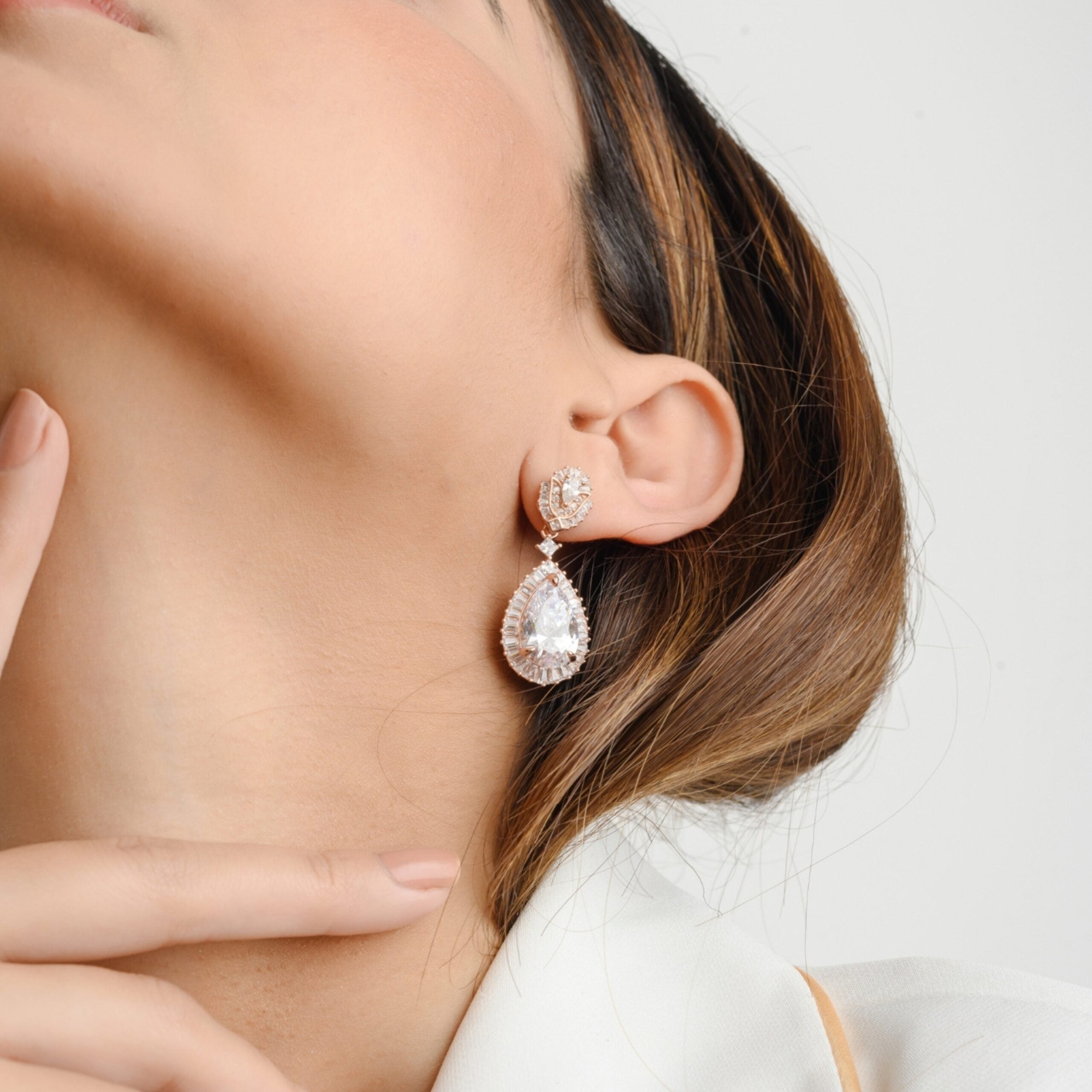 Elegant Rose gold Pear Cut Drop Earrings