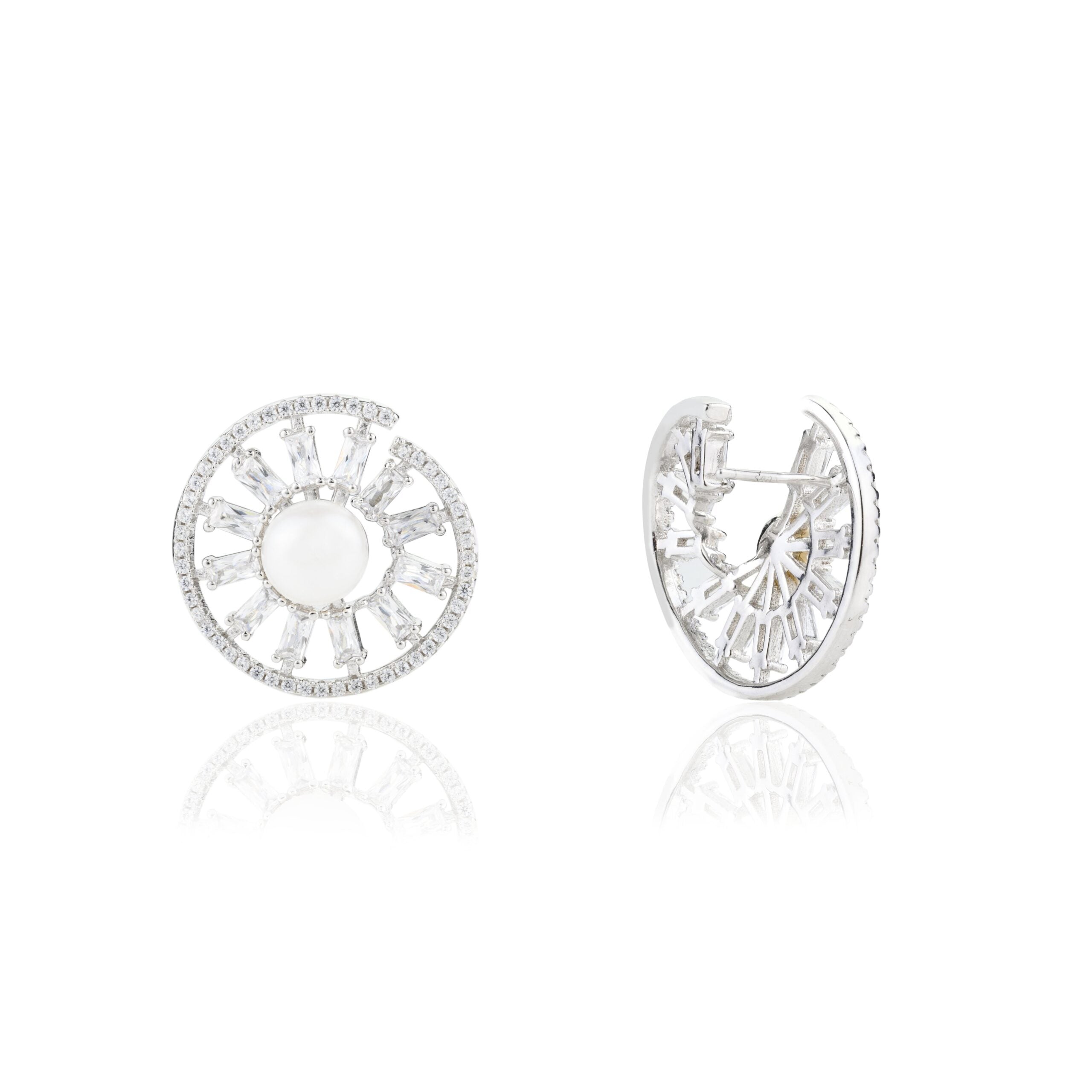 Wheel of Fortune Spiral Pearl Stud Earrings