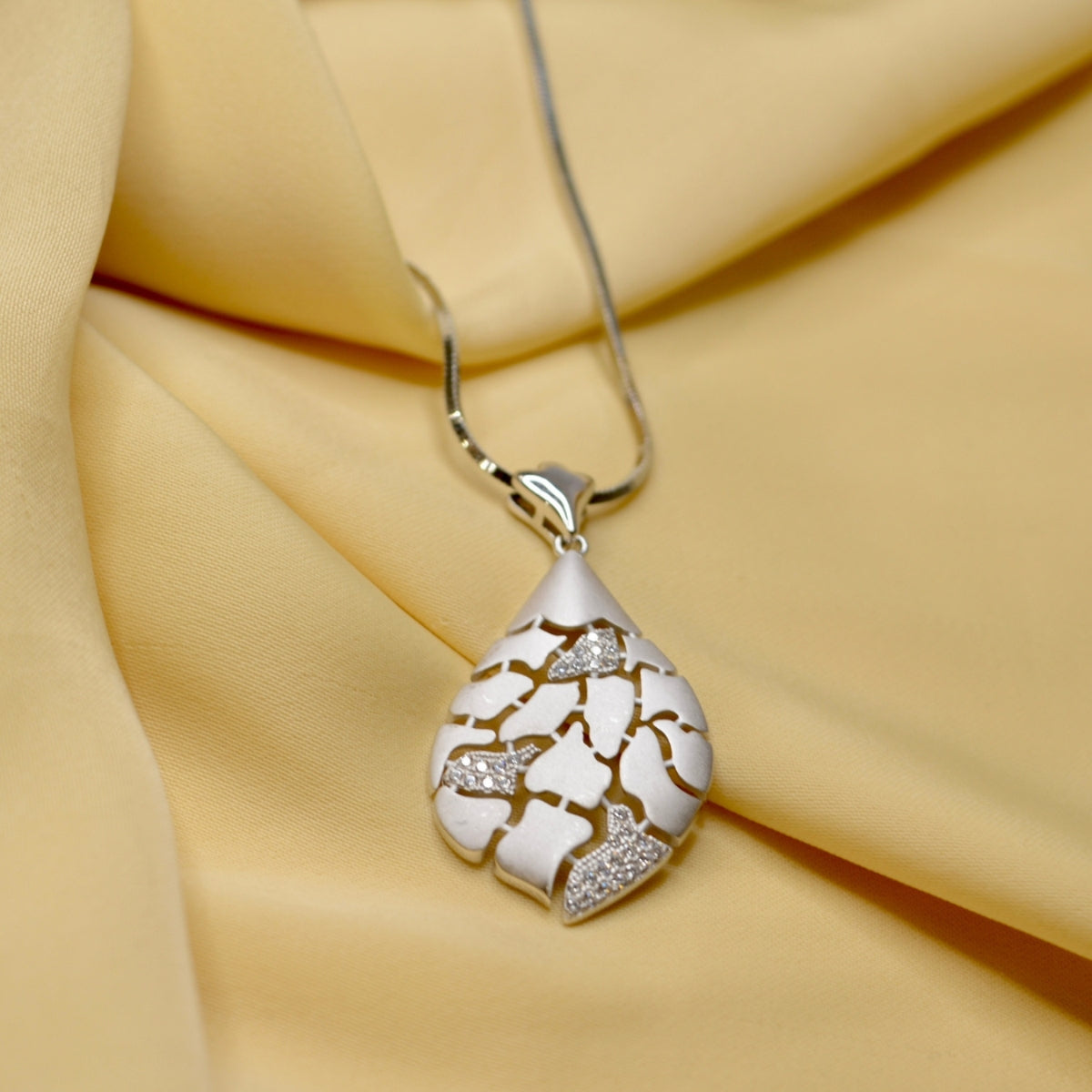 925 Silver Leaf Pendant Necklace with Earrings