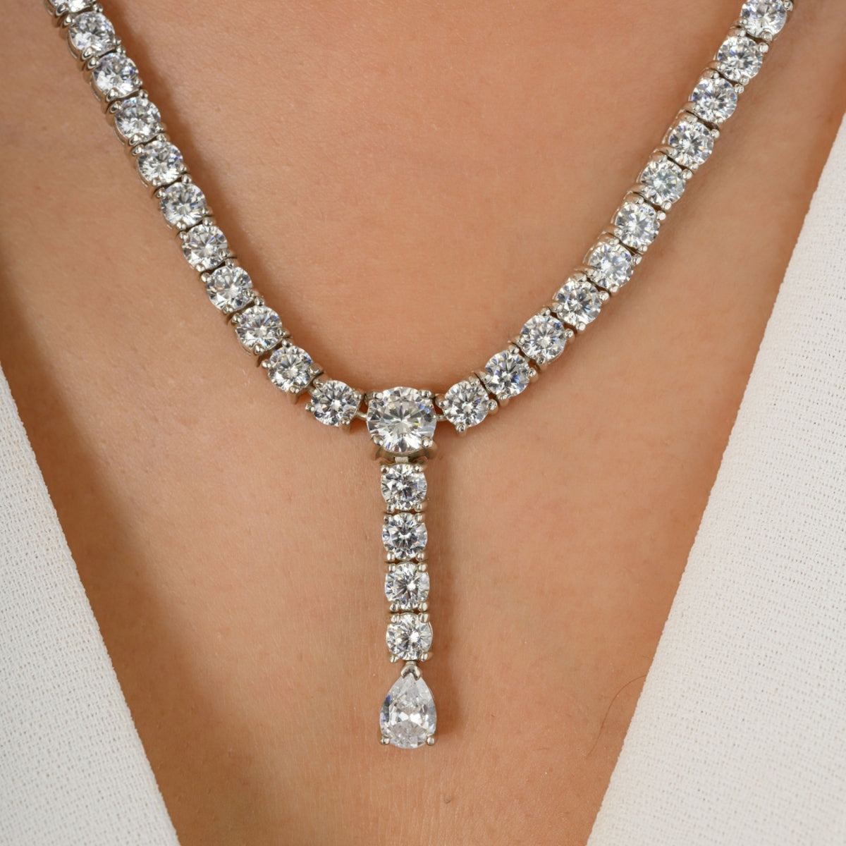 Elegant Y Shape Pattern White Gold Cz Diamond Necklace