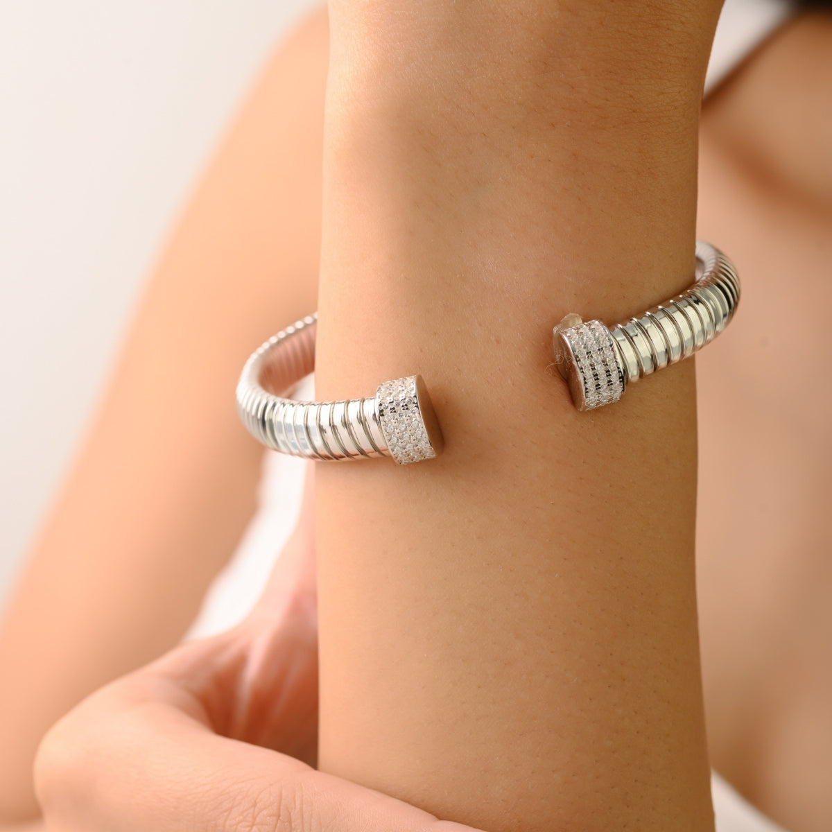 925 Sterling Silver Diamond Front Open Cuff Bangle Bracelet
