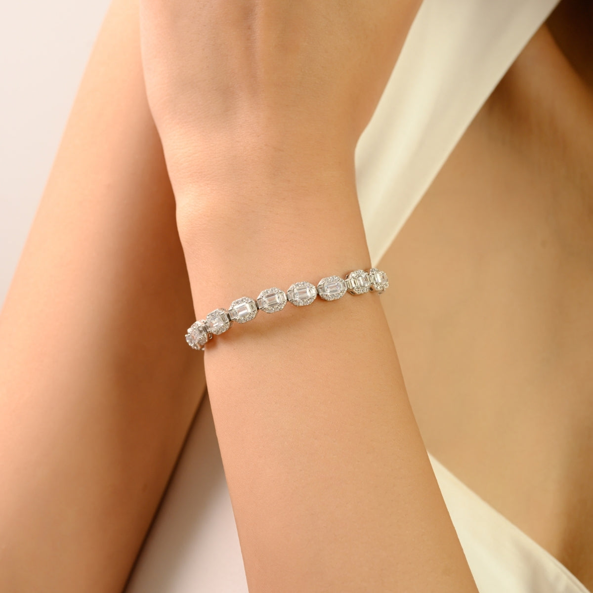 925 Sterling Silver Brilliant Round White CZ Halo Tennis Bracelet