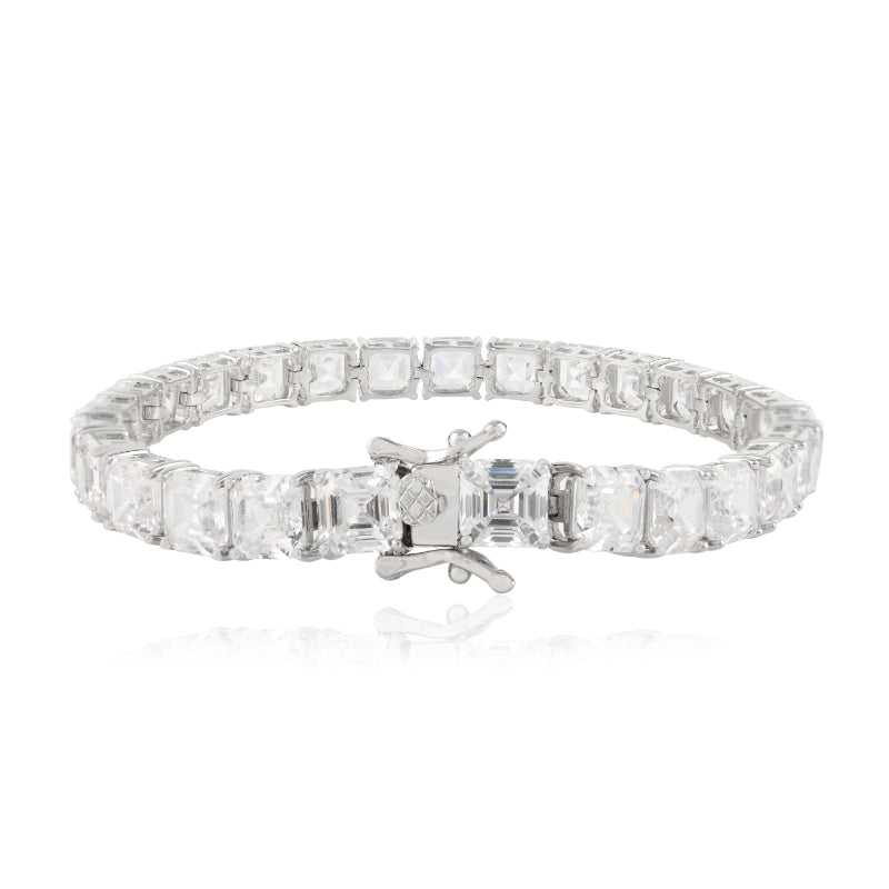 Exquisite Silver Bracelet Featuring Square-Cut CZ Stones