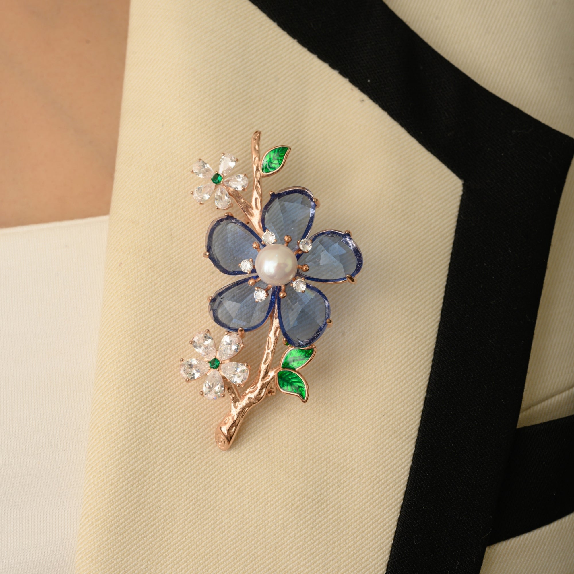 Rose Gold Flower Badge Brooch Pin in 925 Silver