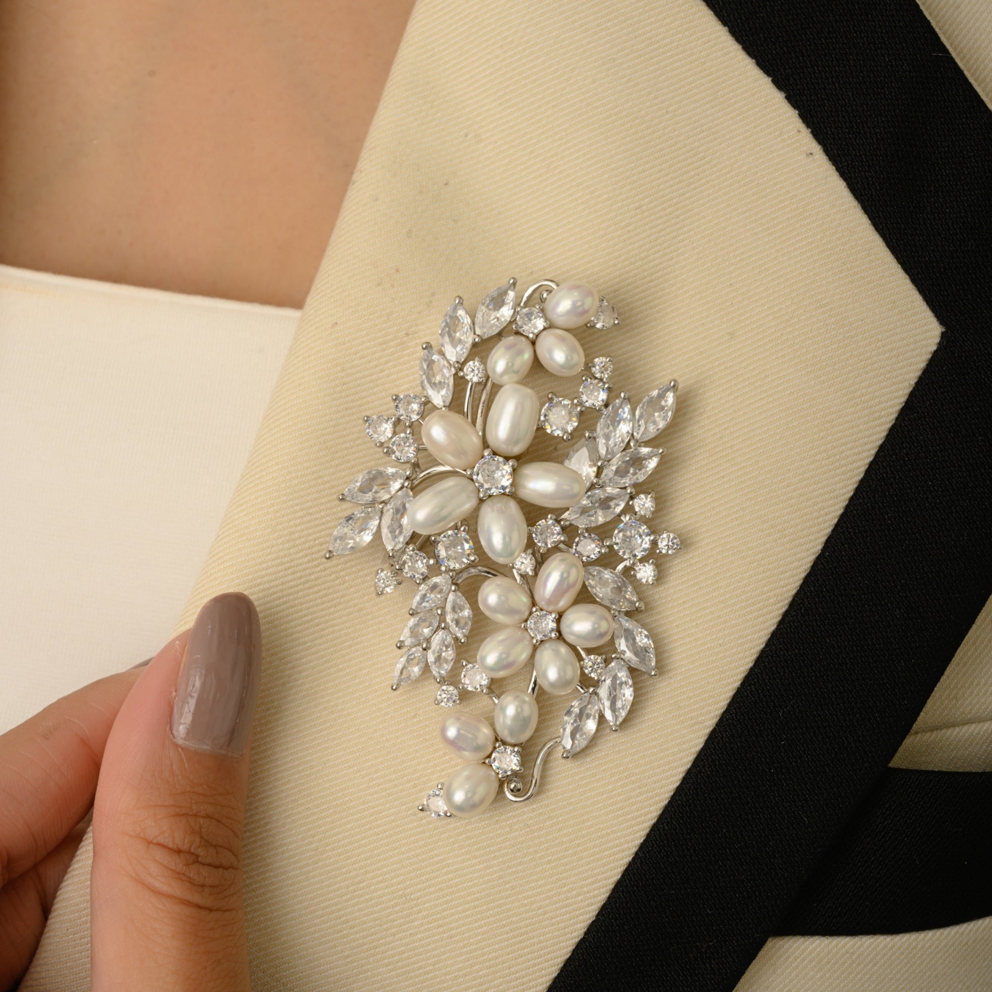White Gold Floral Pearl Brooch in 925 Silver