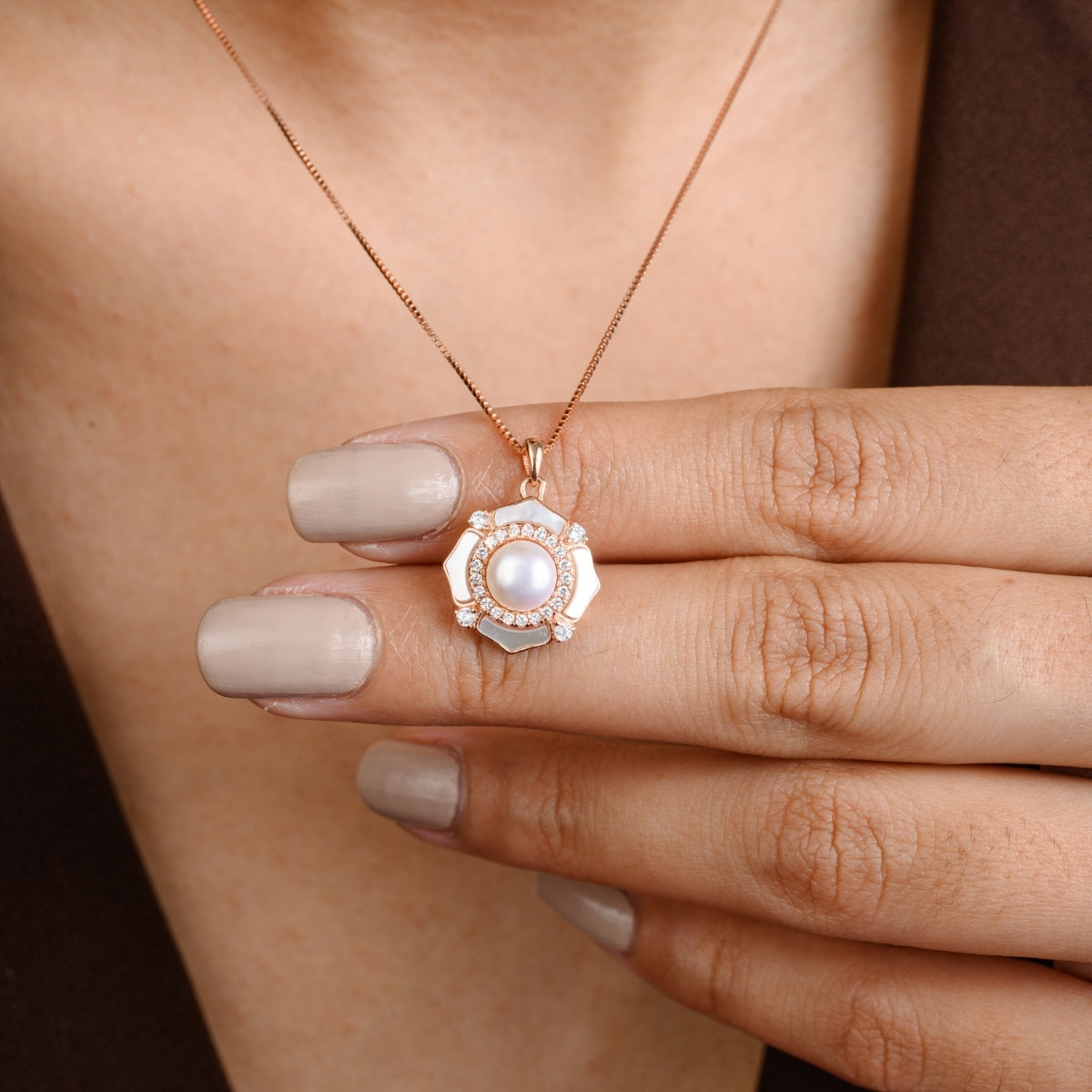 Rose gold Pearl Pendant Necklace