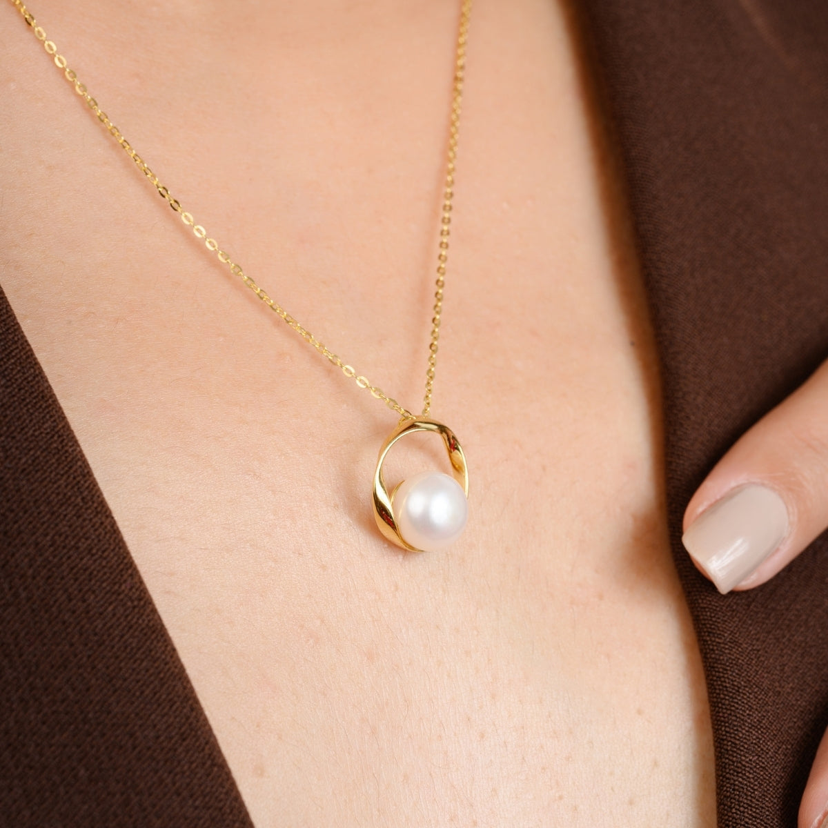 Yellow gold Pearl Necklace